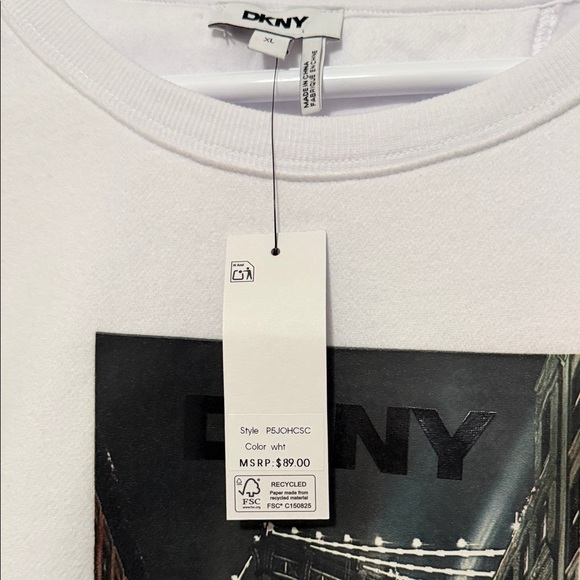 DKNY White Sweatshirt with Fashion Graphic NWT Size XL - Picture 3 of 4